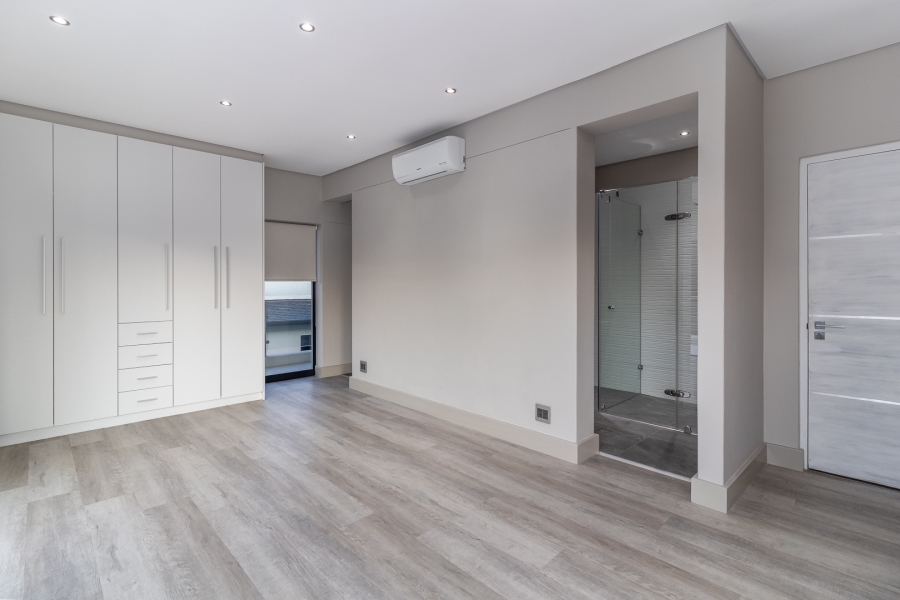 4 Bedroom Property for Sale in Pearl Valley at Val de Vie Western Cape